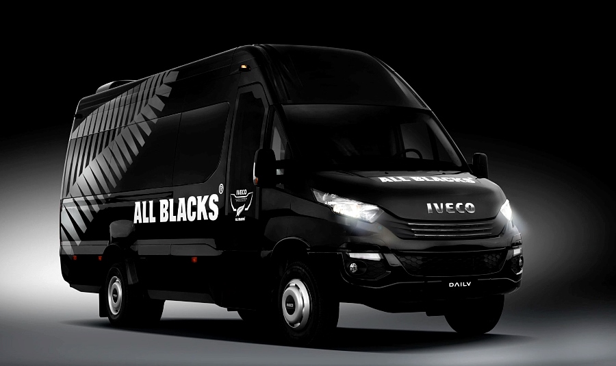iveco-all-blacks-3